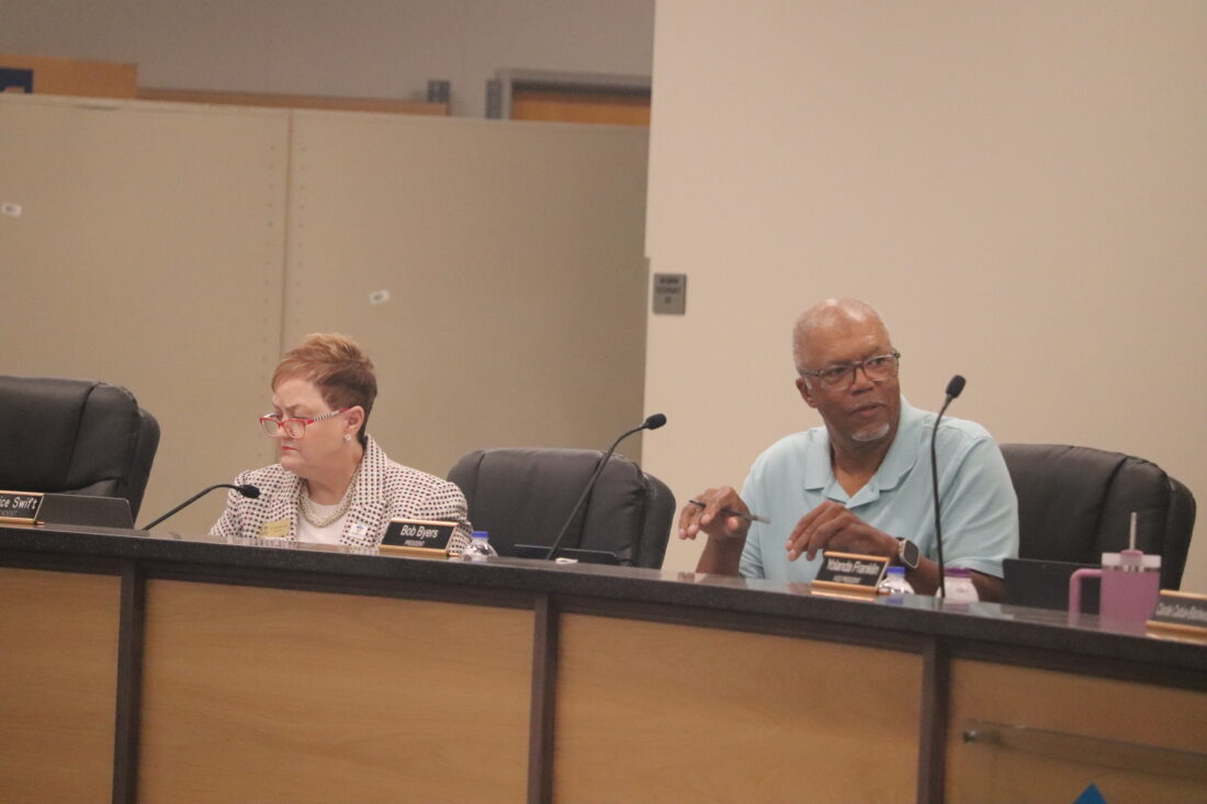 Lawrence school board members approve bell-to-bell cellphone ban to comply with state law
